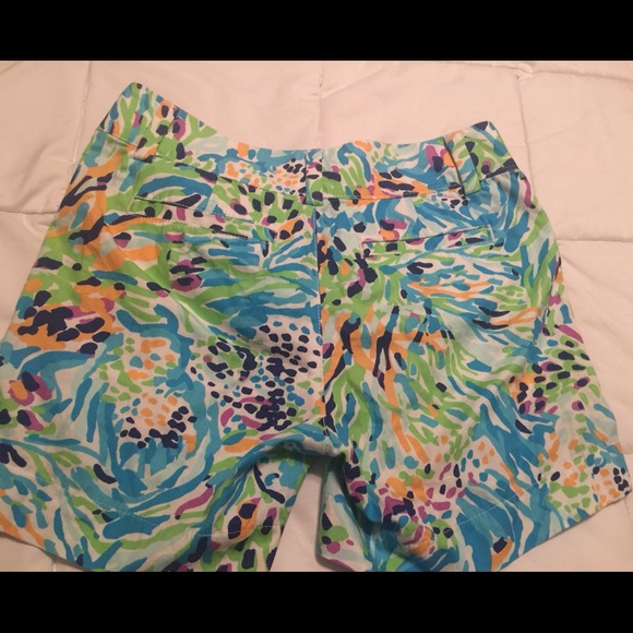 Lilly Pulitzer shorts - Picture 3 of 4